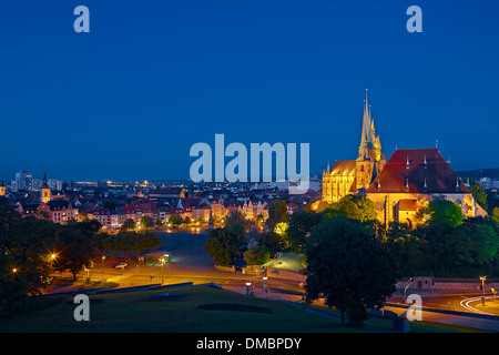 Blick vom Petersberg, Erfurt mit Dom und Severi Kirche, Thüringen, Deutschland Stockfoto