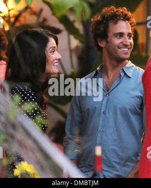 Robin Tunney und ihr Freund Page Hamilton Prominente besuchen Hoffmans 75. Geburtstags-Party im Restaurant Taverna Tony Stockfoto