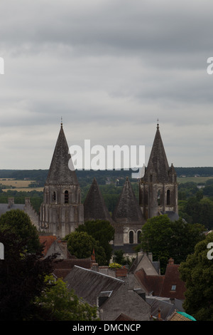 Loches, im Département Indre-et-Loire in Frankreich. Blick von der Spitze des Bergfrieds (Dungeon) Stockfoto