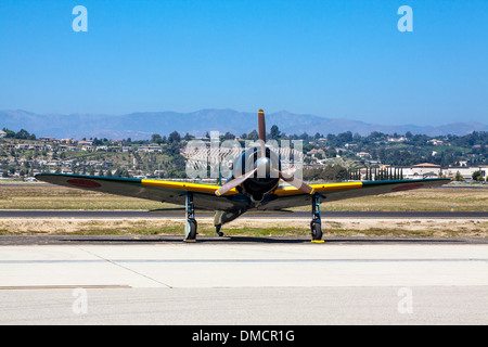 Mitsubishi A6M Zero auf den Flügeln über Camarillo Airshow in Camarillo / Kalifornien im August 2011 Stockfoto