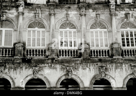 Das Botawala Gebäude Horniman Circle in Mumbai Bombay in Maharahtra in Indien in Südasien. Architektur Gebäude Geschichte Pracht Beauty Reisen Stockfoto