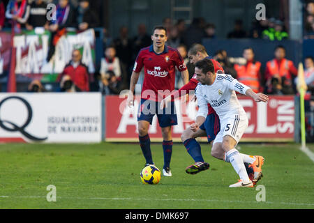 Pamplona, Spanien. 14. Dezember 2013. La Liga Fußball Osasuna gegen Real Madrid. Carvajal, Verteidiger von Real Madrid, während des Spiels zwischen Osasuna und Real Madrid aus dem Estadio de El Sadar. Bildnachweis: Action Plus Sport Bilder/Alamy Live News Stockfoto