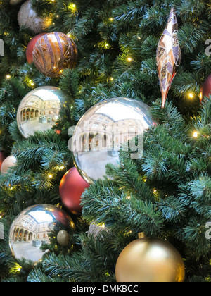 Hof-Baum im Lotte New York Palace Hotel, Ferienzeit in New York City Stockfoto