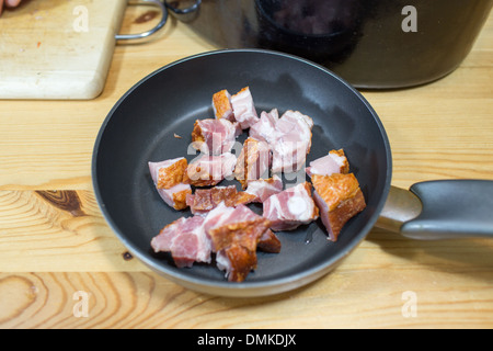 Traditionelle polnische Bigos Vorbereitung Stockfoto
