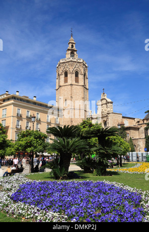 Plaza De La Reina mit Torre Miguelete, Kathedrale, Valencia, Spanien, Europa Stockfoto