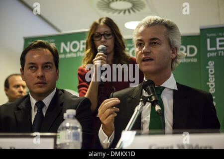 Turin, Italien. 15. Dezember 2013. Turin, 2013/12/15. "Lega Nord" Partei Bund Congress.IN das Bild: Geert Wilders (PVV) und Ludovic De Danne Credit: Cesare Quinto/NurPhoto/ZUMAPRESS.com/Alamy Live-Nachrichten Stockfoto