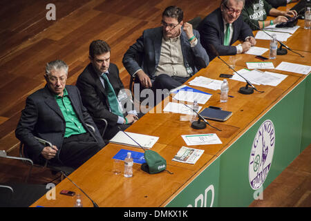 Turin, Italien. 15. Dezember 2013. Turin, 2013/12/15. "Lega Nord" Partei Bund Congress.IN das Bild: Bossi, Cota und Maroni.Photo: Cesare Quinto/NurPhoto Credit: Cesare Quinto/NurPhoto/ZUMAPRESS.com/Alamy Live-Nachrichten Stockfoto