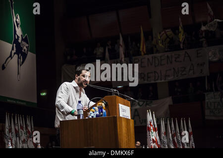 Turin, Italien. 15. Dezember 2013. Turin, 2013/12/15. "Lega Nord" Partei Bund Congress.IN das Bild: Matteo Salvini.Photo: Cesare Quinto/NurPhoto Credit: Cesare Quinto/NurPhoto/ZUMAPRESS.com/Alamy Live-Nachrichten Stockfoto