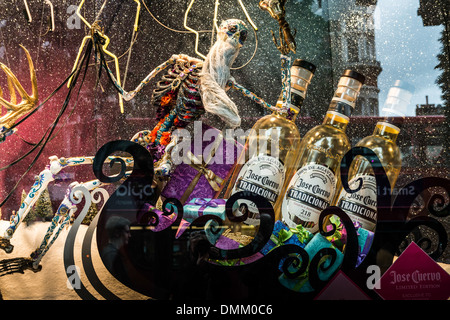 Weihnachten-Display Selfridges Flaggschiff speichern in London. Stockfoto