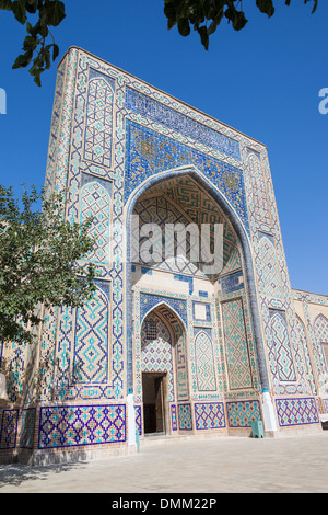 Ulugh Beg Medrese an der Memorial Komplex von Al Gijduvani, Gijduvanische, in der Nähe von Buchara, Usbekistan Stockfoto