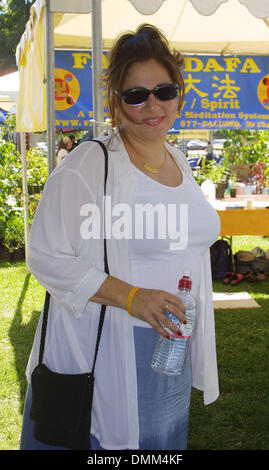 1. Oktober 2001 - Los Angeles, Kalifornien, USA - KATHY NAJIMI. WORLDFEST, WOODLEY PARK, VAN NUYS, KALIFORNIEN. 30. SEPTEMBER 2001. NINA PROMMER / 2001 K22987NP (Kredit-Bild: © Globe Photos/ZUMAPRESS.com) Stockfoto