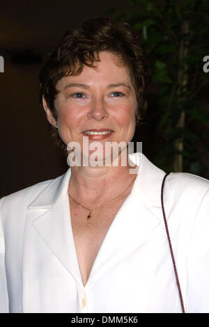 3. März 2002 - Los Angeles, Kalifornien, USA - MARGARET SMITH... PRODUCERS GUILD VON AMERIKA .13TH JÄHRLICHE HERSTELLER GUILD AWARDS. CENTURY PLAZA HOTEL, Jahrhundert Los Angeles, CA. 3. MÄRZ 2002. NINA PROMMER / 2002. K24251NP. (Kredit-Bild: © Globe Photos/ZUMAPRESS.com) Stockfoto