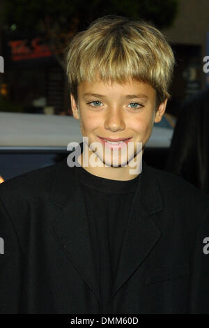 9. April 2002 - Santa Monica, Kalifornien, USA - JEREMY SUMPTER... GEBRECHLICHKEIT - PREMIERE. LAEMMLE SANTA MONICA, KALIFORNIEN. 9. APRIL 2002. NINA PROMMER / 2002 K24635NP (Kredit-Bild: © Globe Photos/ZUMAPRESS.com) Stockfoto