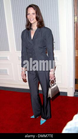 4. Oktober 2002 - Santa Monica, Kalifornien, USA -... LACAAW - 31. JÄHRLICHE HUMANITÄRE AUSZEICHNUNGEN. (LOS ANGELES KOMMISSION AUF ANGRIFFE GEGEN FRAUEN). FAIRMONT MIRAMAR HOTEL SANTA MONICA, KALIFORNIEN. 4. OKTOBER 2002. NINA PROMMER / 2002 K26497NP (Kredit-Bild: © Globe Photos/ZUMAPRESS.com) Stockfoto