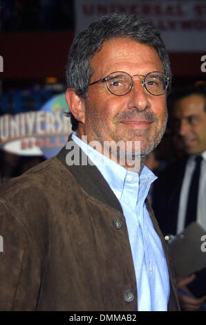 12. September 2002 - Hollywood, Kalifornien, USA - RON MEYER... APOLLO 13, DAS IMAX-ERLEBNIS, PREMIERE. UNIVERSAL STUDIOS, HOLLYWOOD, KALIFORNIEN. 12. SEPTEMBER 2002. NINA PROMMER / 2002 K26023NP (Kredit-Bild: © Globe Photos/ZUMAPRESS.com) Stockfoto