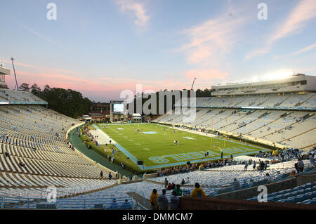 22. Oktober 2009: Kenan Stadium in der Abenddämmerung. Die Florida State Seminolen spielte die University of North Carolina Tarheels Kenan Stadium in Chapel Hill, North Carolina. (Kredit-Bild: © Southcreek Global/ZUMApress.com) Stockfoto