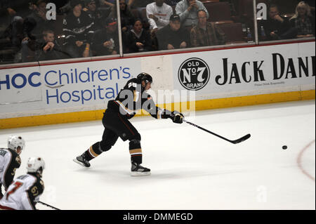 14. Oktober 2009 - Anaheim, Kalifornien, USA - ERIK CHRISTENSEN als die Anaheim Ducks schlagen Minnesota Wild 3 zu 2 im Honda Center in Anaheim. (Kredit-Bild: © Scott Mitchell/ZUMA Press) Stockfoto