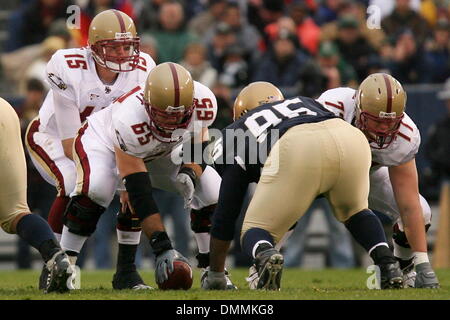 24. Oktober 2009: Boston College quarterback Dave Shinskie (15) während der Spielaktion.  Boston College der Atlantic Coast Conference, an Notre Dame, unabhängig, Notre Dame Stadium in South Bend, Indiana.  Notre Dame gewann das Spiel mit 20-16..Mandatory Credit: Scott W. Grau / Southcreek Global (Credit-Bild: © Southcreek Global/ZUMApress.com) Stockfoto