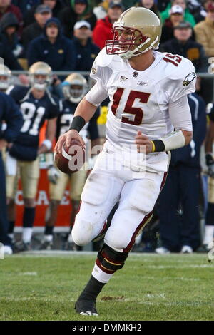 24. Oktober 2009: Boston College quarterback Dave Shinskie (15) während der Spielaktion.  Boston College der Atlantic Coast Conference, an Notre Dame, unabhängig, Notre Dame Stadium in South Bend, Indiana.  Notre Dame gewann das Spiel mit 20-16..Mandatory Credit: Scott W. Grau / Southcreek Global (Credit-Bild: © Southcreek Global/ZUMApress.com) Stockfoto