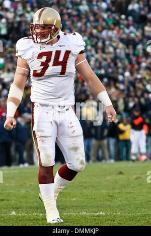 24. Oktober 2009: Boston College Linebacker Mike McLaughlin (34) während der Spielaktion.  Boston College der Atlantic Coast Conference, an Notre Dame, unabhängig, Notre Dame Stadium in South Bend, Indiana.  Notre Dame gewann das Spiel mit 20-16..Mandatory Credit: Scott W. Grau / Southcreek Global (Credit-Bild: © Southcreek Global/ZUMApress.com) Stockfoto