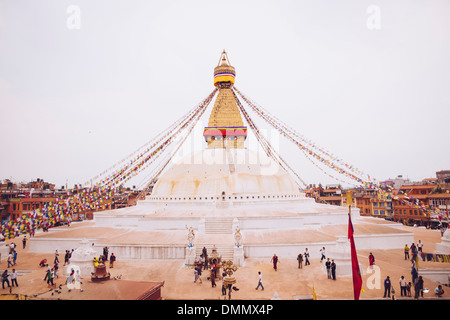 Nepal, Kathmandu, Bodnath, Heiligtum der Stupa mit Gebetsfahnen Stockfoto