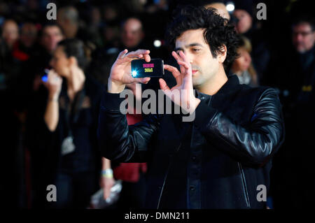 Cannes, Frankreich. 18. Dezember 2013. Max Boublil kommt für die NRJ Music Awards in Cannes. Bildnachweis: Dpa picture Alliance/Alamy Live News Stockfoto
