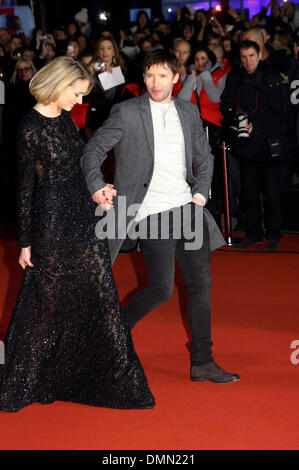 Cannes, Frankreich. 18. Dezember 2013. James Blunt und Sofia Wellesley kommen für die NRJ Music Awards in Cannes. Bildnachweis: Dpa picture Alliance/Alamy Live News Stockfoto