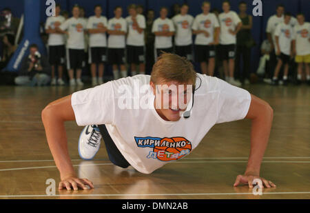 Sep 03, 2009 - St. Petersburg, Russland - Utah Jazz forward ANDREI KIRILENKO, Meisterklasse für russische Kinder in St. Petersburg. (Kredit-Bild: © PhotoXpress/ZUMA Press) Stockfoto