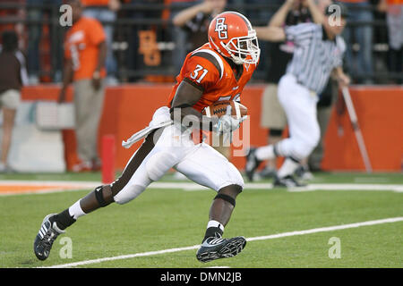 3. September 2009: Bowling Green State University Defensive back Roger Williams während der Spielaktion.  Troy University, der Sun Belt-Konferenz, an der Bowling Green State University, der Mid-American Conference, in das Eröffnungsspiel der Saison 2009 für beide Teams im Doyt Perry Stadium in Bowling Green, Ohio.  Bowling Green State University besiegt Troy University 31-14. (Credit Stockfoto