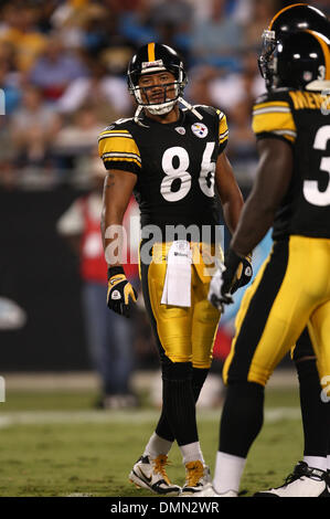 3. September 2009: Pittsburgh Steelers Wide Receiver Hines Ward #86 sucht das Spiel an der Seitenlinie. Die Pittsburgh Steelers gegen die Carolina Panthers 21-10 bei Bank of America Stadium in Charlotte, North Carolina. (Kredit-Bild: © Southcreek Global/ZUMApress.com) Stockfoto