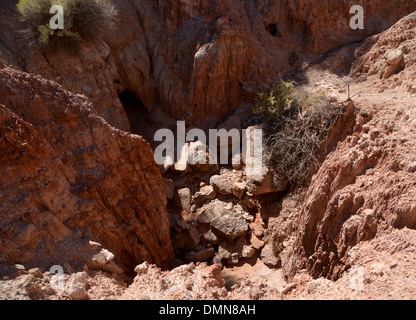 Rote Erde und Berge in den Palo Duro Canyon State Park in der Nähe von Amarillo in Texas Panhandle Stockfoto