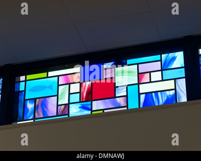 Buntglas-Fenster Farben Farben Glaswaren Stockfoto