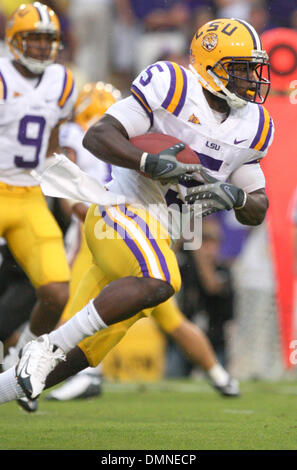 12. September 2009: LSU Runningback Keiland Williams (5) läuft der Ball gegen den Commodores. Die LSU Tigers besiegt den Vanderbilt Commodores 23-9 im Tiger Stadium in Baton Rouge, Louisiana (Kredit-Bild: © Southcreek Global/ZUMApress.com) Stockfoto