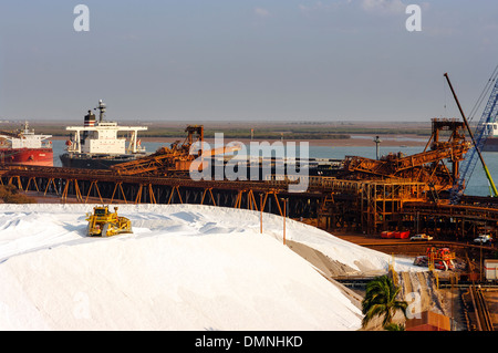 Laden Schiffe in Port Hedland, Western Australia. Stockfoto