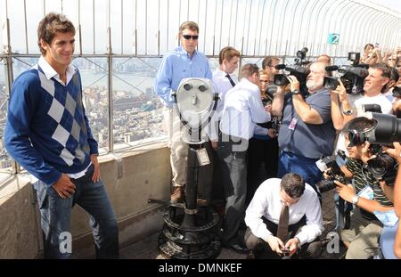 Sep 15, 2009 - Manhattan, New York, USA - U.S. Open-Champion JUAN MARTIN DEL POTRO tourt das Empire State Building.  (Kredit-Bild: © Bryan Smith/ZUMA Press) Einschränkungen: * New York City Zeitungen Rechte heraus * Stockfoto