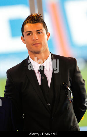 Madrid, Madrid, Spanien. 16. Dezember 2013. Cristiano Ronaldo bei einem Real Madrid-Stiftung Event, "kein Kind ohne ein Spielzeug für Christman'', ehren die Palco de Santiago-Bernabéu-Stadion am 16. November 2013 in Madrid, Spanien-Credit: Madridismo Sl/Madridismo/ZUMAPRESS.com/Alamy Live News Stockfoto