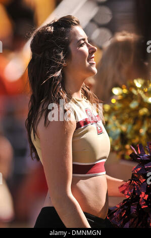 Sep 26, 2009 - Chestnut Hill, Massachusetts, USA - 26. September 2009: A Boston College Cheerleader während der Wake Forest Vs Boston College Football-Spiel im Alumni Stadium in Chestnut Hill, MA. (Kredit-Bild: © Geoff Bolte/Southcreek Global/ZUMApress.com) Stockfoto