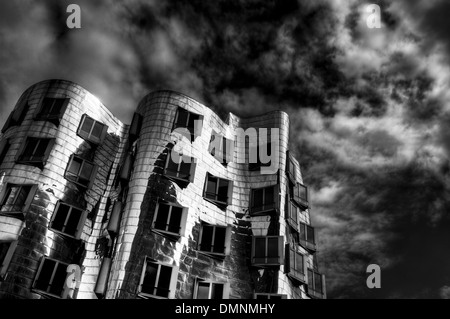 Neuer Zollhof des Architekten Frank Gehry im Medienhafen in Düsseldorf, Deutschland, Europa Stockfoto