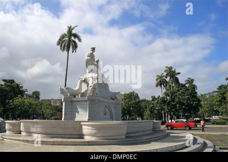 Fuente De La India Brunnen (auch bekannt als La Noble Habana), Alt-Havanna (La Habana Vieja), Kuba, Karibik, Mittelamerika Stockfoto