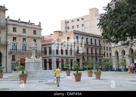 Fuente de los Leones, Plaza de San Francisco die Altstadt von Havanna (La Habana Vieja), Kuba, Karibik, Mittelamerika Stockfoto