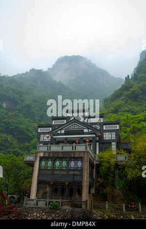 Ein Haus oder ein Gasthaus im Bereich weniger drei-Schluchten von China Stockfoto