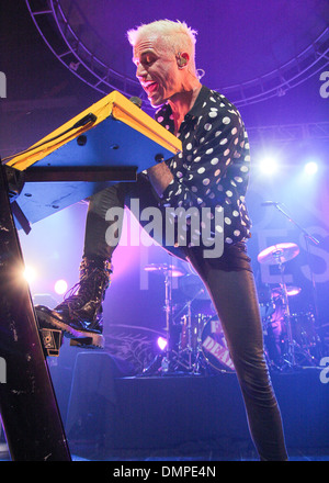 Tyler Glenn von Neon Trees erklingt in Nylon Sommer-Musik-Tour an Revolution Live Ft Lauderdale Florida - 10.08.12 Stockfoto