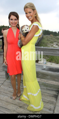 Beth Ostrosky Stern besucht einen Charity-Vorteil für Evelyn Alexander Wildlife Rescue Center in Southampton Hampton Bays New York Stockfoto