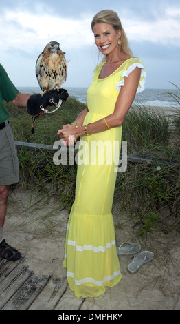 Beth Ostrosky Stern besucht einen Charity-Vorteil für Evelyn Alexander Wildlife Rescue Center in Southampton Hampton Bays New York Stockfoto