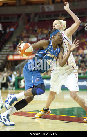 25. August 2009 - Seattle, Washington, USA - 25. August 2009: Nakia Sanford (43) während die Seattle Storm 78 68 Sieg über die Washington Mystiker in der Key Arena in Seattle Washington. (Kredit-Bild: © Andrew Fredrickson/Southcreek Global/ZUMApress.com) Stockfoto