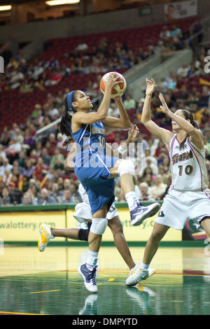 25. August 2009 - Seattle, Washington, USA - 25. August 2009: Lindsey Harding (10) fährt auf die Spur während der Seattle Storm 78 68 Sieg über Washington Mystics bei Key Arena in Seattle Washington. (Kredit-Bild: © Andrew Fredrickson/Southcreek Global/ZUMApress.com) Stockfoto