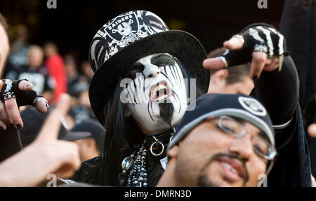 Sep 14, 2009 - Oakland, Kalifornien, USA - Oakland Raiders Vs San Diego Chargers in Oakland-Alameda County Coliseum Montag, 14. September 2009 nur ein weiteres Raider-Fan. (Kredit-Bild: © Al Golub/ZUMApress.com) Stockfoto