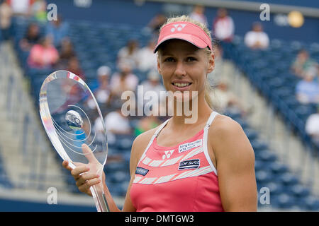 Die 2009 Rogers Cup Damen Einzel Champion, Elena Dementiava. Dementiava trat in das Turnier fünfte Saatgut und besiegt Maria Sharapova in den geraden Sätzen, 6-4, 6-3. (Kredit-Bild: © Terry Ting/Southcreek Global/ZUMApress.com) Stockfoto