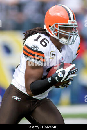 27. September 2009 - Baltimore, Maryland, USA - 27. September 2009: Cleveland Browns Joshua Cribbs #16 bei den Baltimore Ravens Vs Cleveland Browns Spiel im M & T Bank Stadium in Baltimore, Maryland, in dem die Raben gewann 34-3 3-0 in der Saison 2009 zu gehen. (Kredit-Bild: © Southcreek Global/ZUMApress.com) Stockfoto