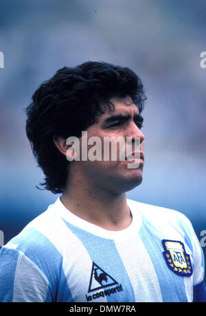 3. Juli 1990; Rom, Italien; Argentinische Fußballstar DIEGO MARADONA @ die Fußball-WM. Stockfoto